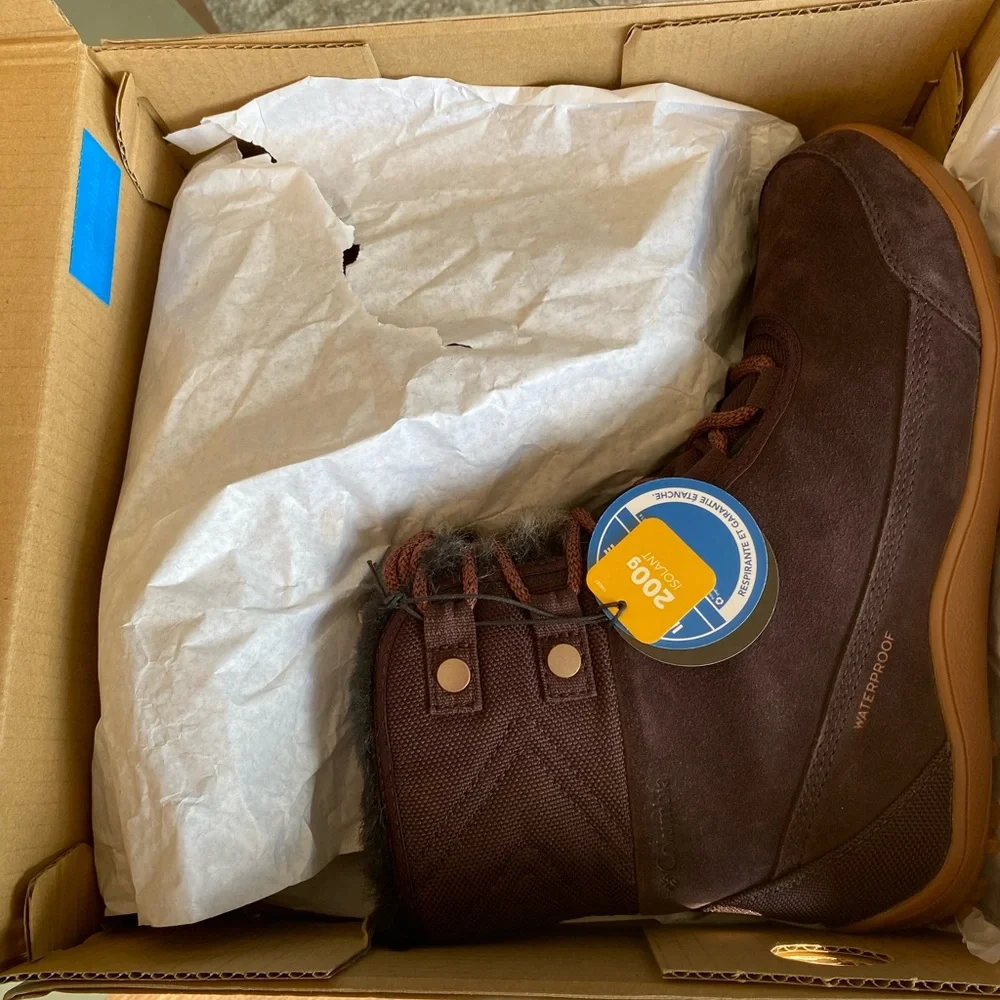 Columbia Minx Shorty Suede Winter Boots with Faux Fur (Waterproof) - Picture 4 of 10